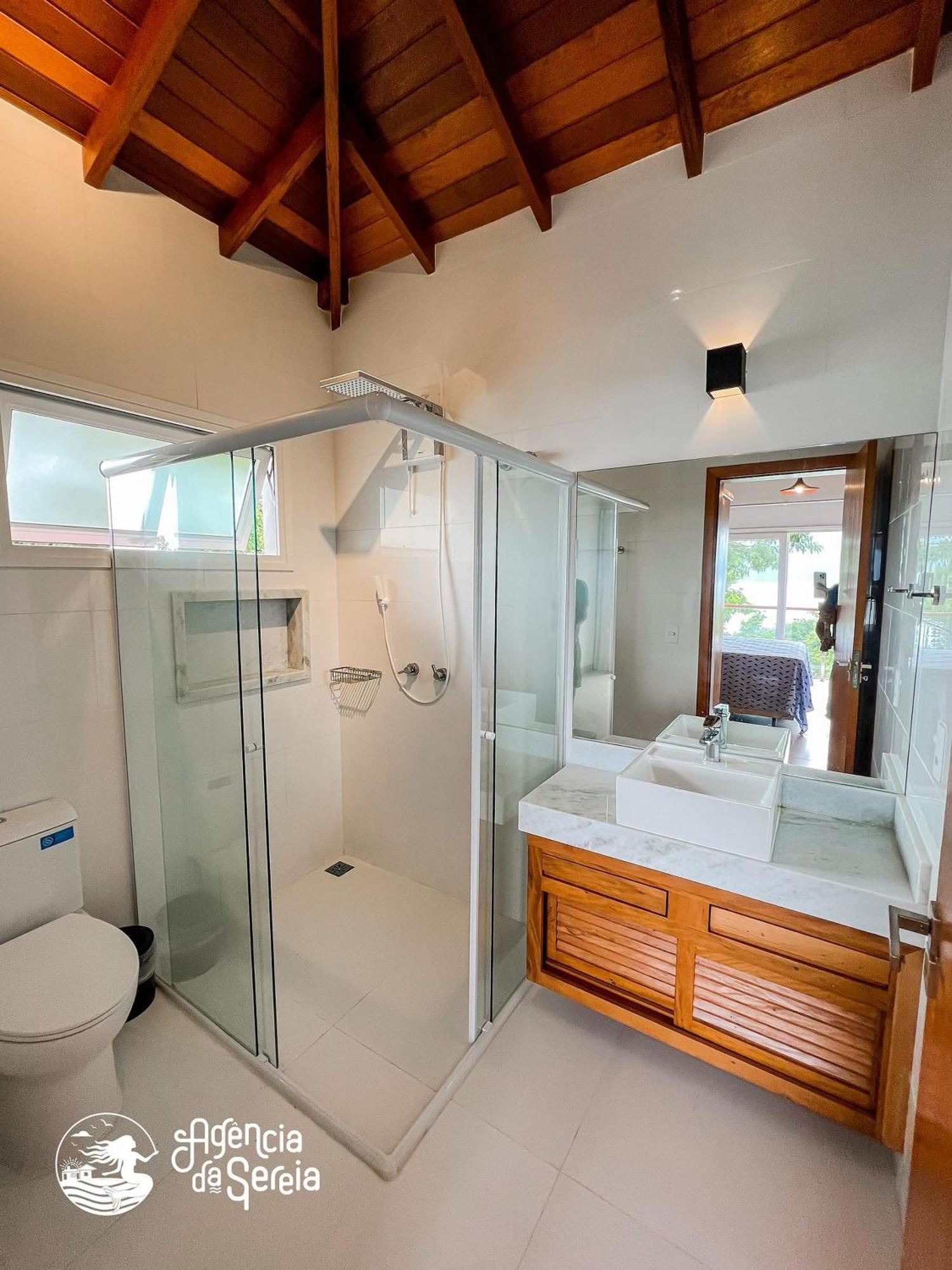 Linda Casa Com Vista Incrivel Em Condominio No Sul Da Ilha Ilhabela Kültér fotó